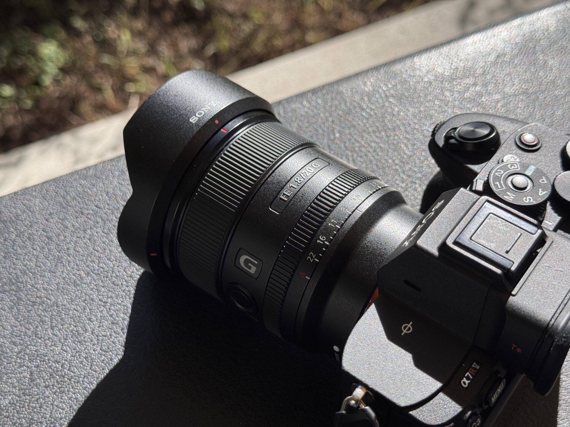 登山レンズの選び方｜星空・稜線・花…被写体別おすすめガイド【Eマウント中心に紹介】